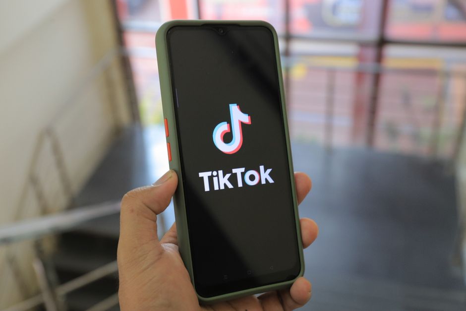 Brand Lokal Indonesia Meledak di TikTok: Siapa Saja dan Gimana Caranya?
