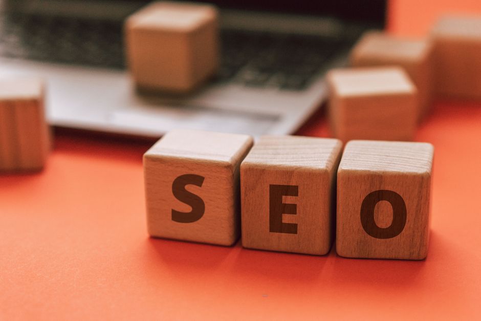 Strategi SEO 2026: Bikin Konten Jadi Sumber Rujukan AI (Gemini, ChatGPT)