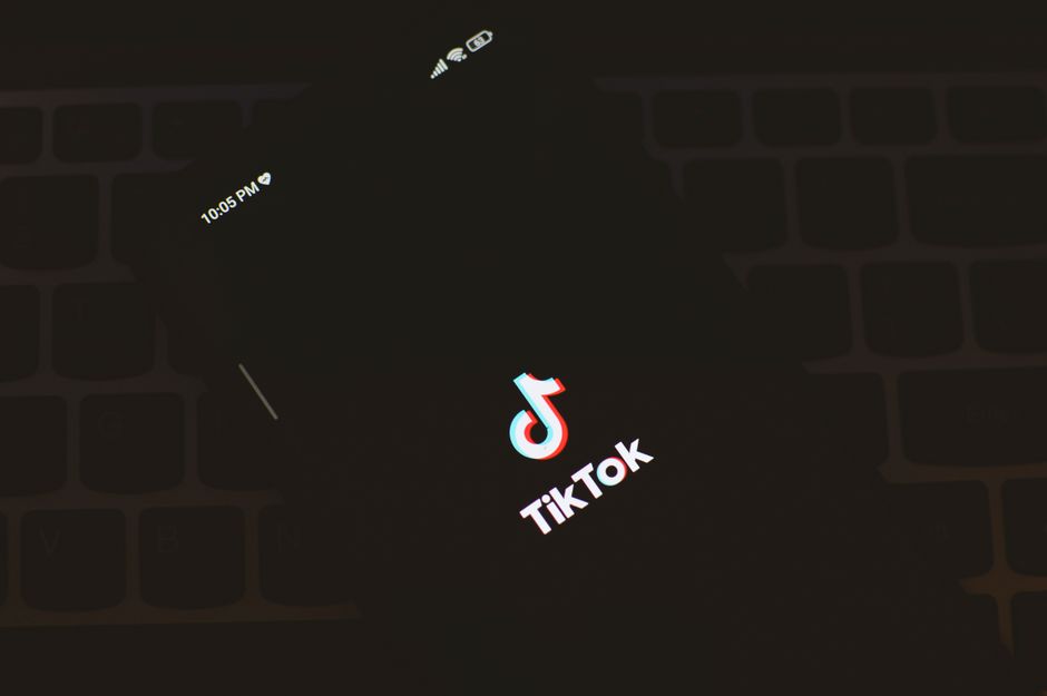 Cuan dari AI Video: 5 Cara Bikin Konten TikTok yang Dikerjakan AI (Auto Viral!)